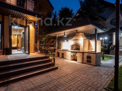 Дача · 5 комнат · 220 м², Тауелсиздик 27 — П. Абай за 150 000 〒 в Алматы, Наурызбайский р-н
