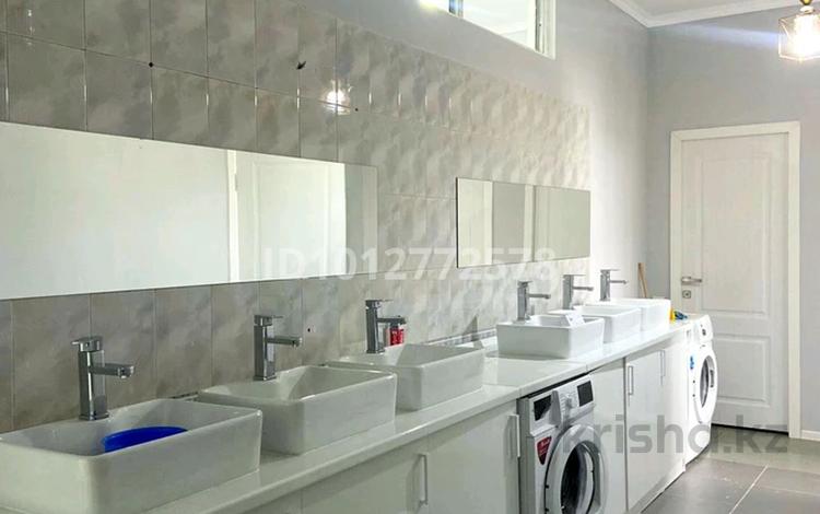 12 комнат · 370 м² · 1/2 этаж, мкр Тастак-2, Мкр Тастак-3 105 — Толе би туркебаева за 50 000 ₸ в Алматы, Алмалинский р-н — фото 2
