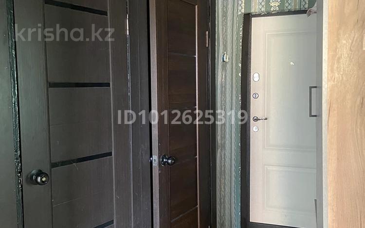 4-комнатная квартира · 58.4 м² · 1/5 этаж, Ауезова 57 107 за 12 млн ₸ в Аксу — фото 2