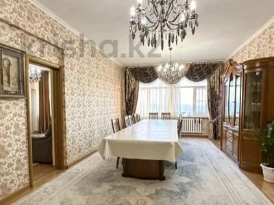 5-бөлмелі пәтер · 170 м² · 9/12 қабат, УЛ. НАЗАРБАЕВА — УГ. ГАГАРИНА - ДЕТ.МИР, бағасы: 47.5 млн ₸ в Талдыкоргане