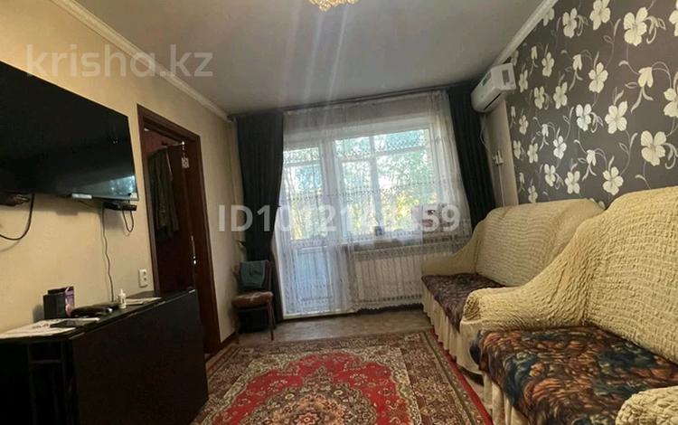 3-бөлмелі пәтер · 48 м² · 4/5 қабат, 18-й мкр., бағасы: 16 млн ₸ в Караганде — фото 2