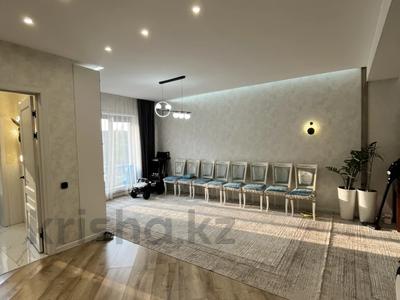 Үйдің бір бөлігі · 5 бөлме · 210 м² · 4 жүзд., 12/1 10, бағасы: 74.9 млн ₸ в Астане, Сарыарка р-н