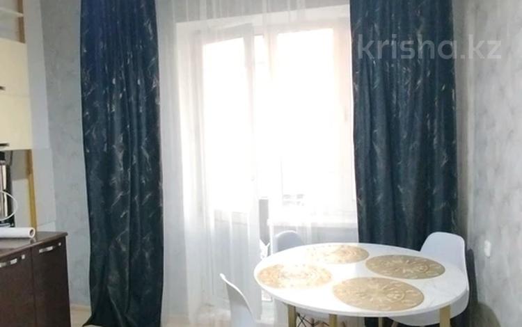 2-бөлмелі пәтер · 64 м² · 2/9 қабат, мкр. Зачаганск пгт, Монкеулы 85/5, бағасы: 23.1 млн ₸ в Уральске — фото 4