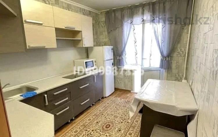 1-бөлмелі пәтер, 34 м², 4/10 қабат тәулігіне, Горького 41 — Горького -1 Мая, бағасы: 8 000 〒 в Павлодаре — фото 2