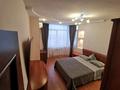 2-комнатная квартира, 60 м², 8 этаж посуточно, улица Сатпаева 2б за 15 000 〒 в Атырау — фото 2
