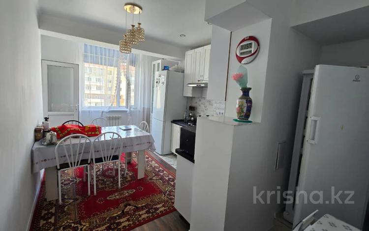 3-бөлмелі пәтер · 80 м² · 3/9 қабат, мкр Бирлик 14, бағасы: 41 млн ₸ в Талдыкоргане — фото 2