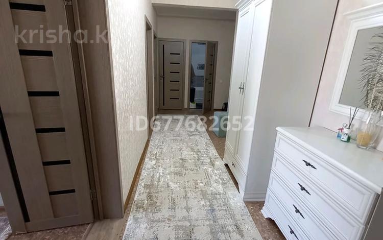 3-бөлмелі пәтер · 90 м² · 5/5 қабат, Каратал 43 Б — Школа 9, ресторан, бағасы: 35 млн ₸ в Талдыкоргане — фото 2