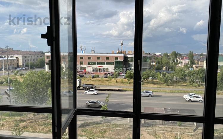 2-бөлмелі пәтер · 55.9 м² · 4/9 қабат, Абылай Хана 56, бағасы: 30 млн ₸ в Астане, Алматы р-н — фото 2