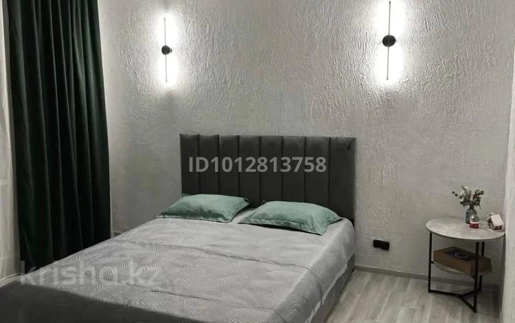1-комнатная квартира · 45 м² · 1/5 этаж, Победы 16 за 10 000 ₸ в Семее — фото 2