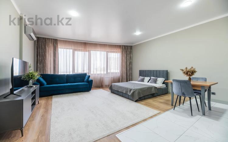 1-комнатная квартира · 47 м² · 9/14 этаж, мкр Самал-3 за 27 000 ₸ в Алматы, Медеуский р-н — фото 35