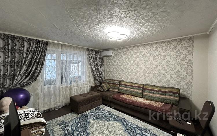 2-комнатная квартира, 54 м², 5/5 этаж помесячно, Алтынсарина 230 за 150 000 〒 в Костанае — фото 2
