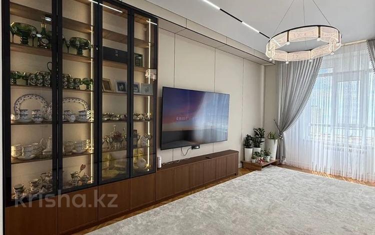 3-бөлмелі пәтер · 110 м² · 4/10 қабат, 14-й мкр 86, бағасы: 73 млн ₸ в Актау — фото 2