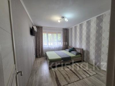 1-комнатная квартира · 35 м² · 1 этаж, М Ихсанова 87 — 21 школа за 12 000 ₸ в Уральске