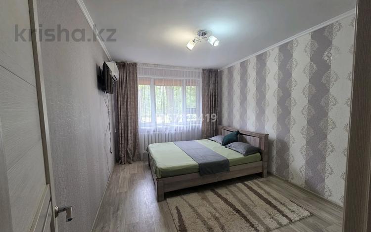 1-бөлмелі пәтер · 35 м² · 1 қабат, М Ихсанова 87 — 21 школа, бағасы: 12 000 ₸ в Уральске — фото 36