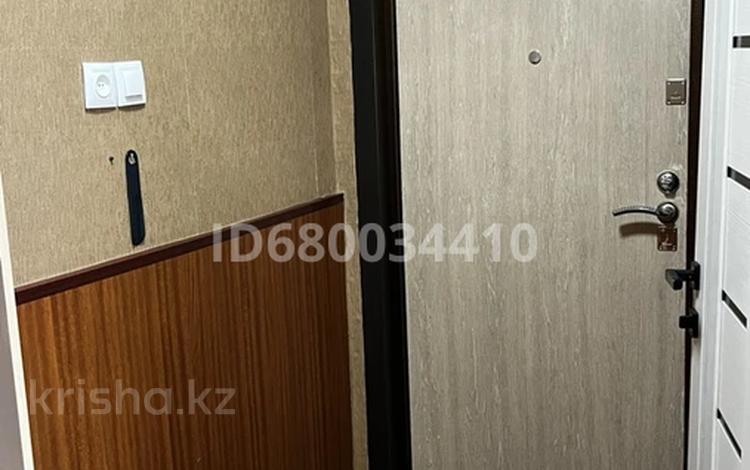2-комнатная квартира, 48 м², 5/5 этаж, Просп. Бауыржан Момышулы 27 за 8.5 млн 〒 в Темиртау — фото 2