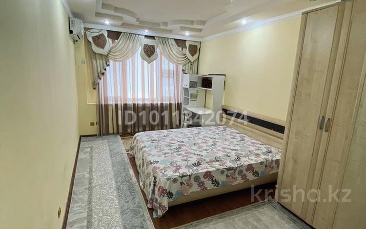 4-бөлмелі пәтер · 92 м² · 4/5 қабат, 27-й мкр 47, бағасы: 23 млн ₸ в Актау — фото 2