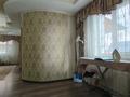 Дом · 8 комнат · 300 м², Богенбай батыра 70 — Пересечение с ул.Тукая за 60 000 ₸ в Семее — фото 3