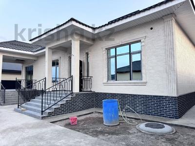 Отдельный дом · 5 комнат · 210 м² · 6 сот., Абылайхана 198/а за 47 млн 〒 в Каскелене