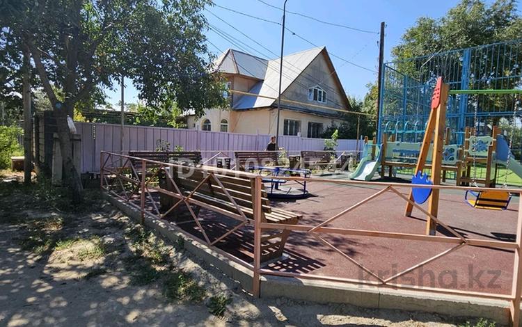 Часть дома · 7 комнат · 200 м² · 8 сот., мкр Шанырак-1 16 — Магазин Мағжан за 76 млн ₸ в Алматы, Алатауский р-н — фото 2
