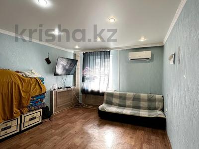 1-комнатная квартира · 52.8 м² · 1/5 этаж, мкр 4 за 16 млн 〒 в Уральске