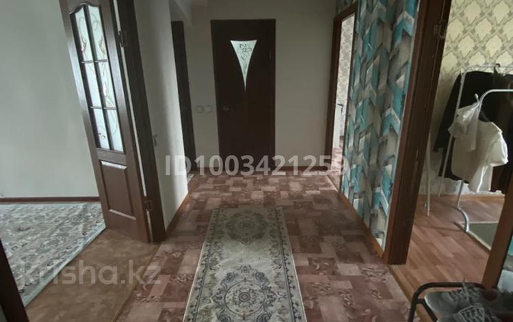 3-комнатная квартира · 71 м² · 6/6 этаж, мкр 8 269 за 18 млн ₸ в Актобе — фото 2