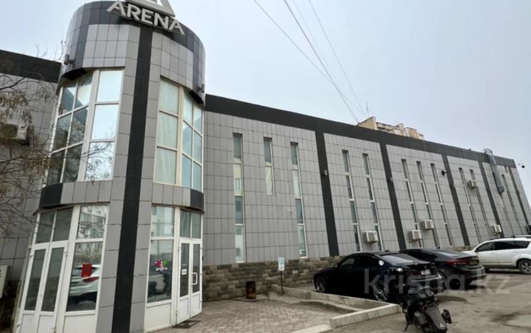 Свободное назначение, офисы, магазины и бутики, склады, общепит, салоны красоты, бани, гостиницы и зоны отдыха, медцентры и аптеки, образование, развлечения · 1551 м² за 350 млн 〒 в Актау, 28-й мкр — фото 2