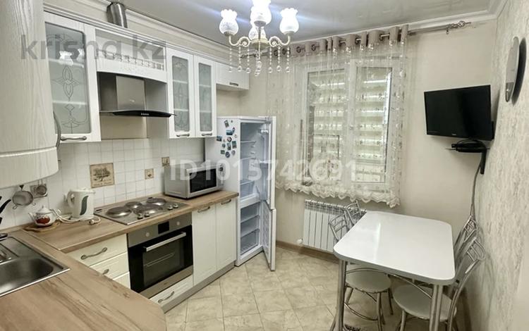 1-комнатная квартира · 32.7 м² · 2/9 этаж, Керей и Жанибек хандар 12/1 за 27 млн ₸ в Астане, Есильский р-н — фото 2