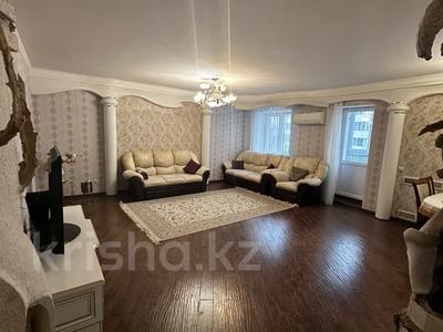 4-комнатная квартира, 114 м², 3/5 этаж, букетова — Магазин Спутник за 52 млн 〒 в Петропавловске