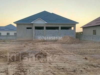 Жеке үй · 7 бөлме · 304 м² · 8 жүзд., Асар-2 ш/а 868 — Балауса садикке қарама қарсы. Мектептің артында., бағасы: 35.5 млн ₸ в Шымкенте, Абайский р-н