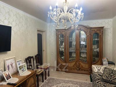 4-бөлмелі пәтер · 90 м² · 4/5 қабат, Ғарышкер ш/а, қаблиса жыоау 211е — возле ЖГУ, бағасы: 28 млн ₸ в Талдыкоргане, мкр Гарышкер