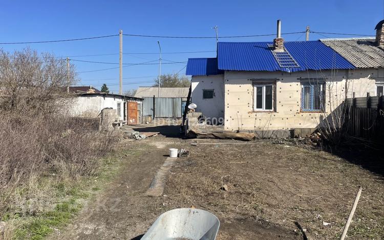 Часть дома · 2 комнаты · 60 м² · 6.8 сот., мкр Михайловка , Дальняя — Находится перед мостом дск за 9 млн ₸ в Караганде, Казыбек би р-н — фото 2