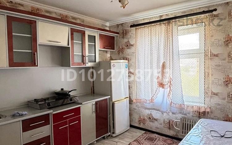 4-бөлмелі пәтер · 84 м² · 5/5 қабат, Аль Фараби 114 49, бағасы: 100 000 ₸ в Кентау — фото 2