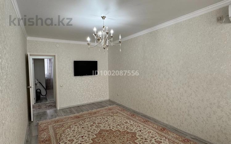 3-комнатная квартира · 67 м² · 4/5 этаж, 13-й мкр 49 за 20.5 млн ₸ в Актау — фото 2