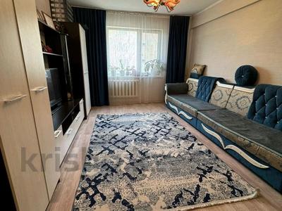 1-комнатная квартира, 40 м², 3/5 этаж, мкр Аксай-1А за 23.3 млн 〒 в Алматы, Ауэзовский р-н