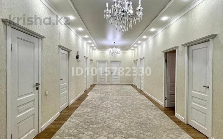 5-комнатная квартира · 227 м² · 11/12 этаж, 16-й мкр , 16-ш/а. 33/7 за 88 млн ₸ в Актау — фото 14