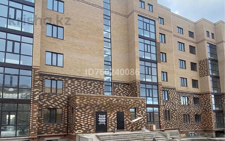 1-комнатная квартира · 55 м² · 5/6 этаж, мкр. Алтын орда, мкр.Батыс-2 54г за 16.5 млн ₸ в Актобе — фото 2