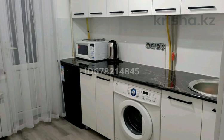 1-комнатная квартира · 50 м² · 3/5 этаж, Тауке-хана 4 — Бауржан Мамышулы за 8 000 ₸ в Шымкенте, Абайский р-н — фото 4