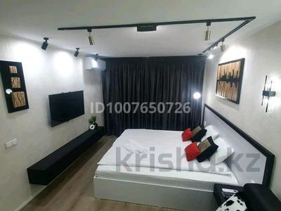 1-комнатная квартира · 30 м² · 3/4 этаж, Пр.Момышулы 7 — Арбат,Пл.Аль-Фараби,Шымкентплаза за 14 000 〒 в Аль-Фарабийский р-н