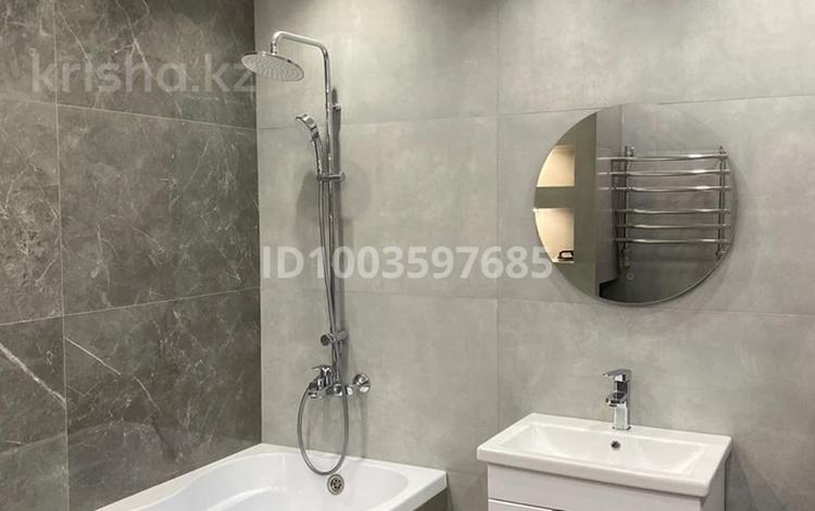 2-бөлмелі пәтер · 75 м² · 2/5 қабат, Сеченова 9/10 — Район Энергетика, бағасы: 36 млн ₸ в Семее — фото 5