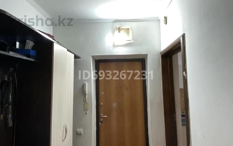2-комнатная квартира, 62 м², мкр Аксай-1А 25 — райымбек яссауи за 35 млн 〒 в Алматы, Ауэзовский р-н — фото 2