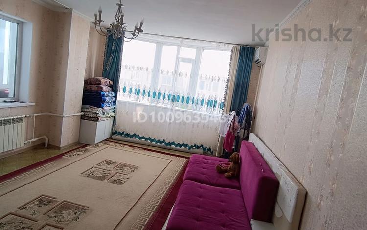 1-комнатная квартира · 58.3 м² · 10/10 этаж, мкр. Алтын орда, Молдагулова 58 за 15.5 млн ₸ в Актобе — фото 2