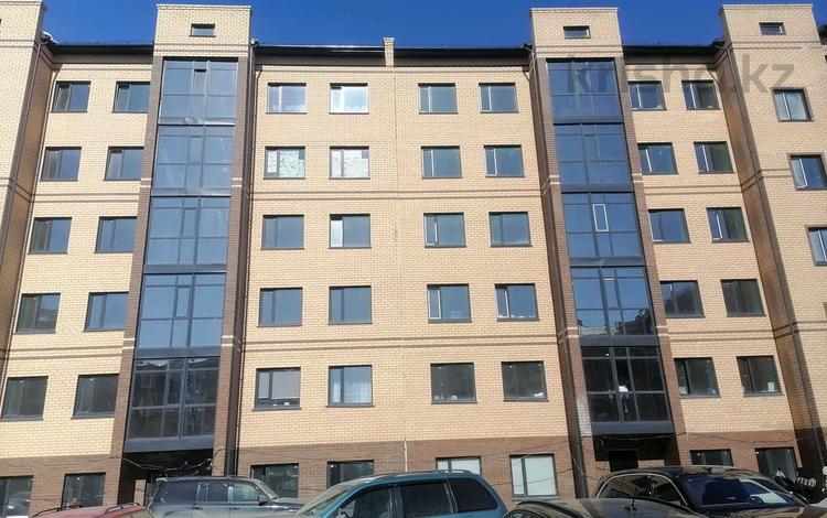 3-комнатная квартира, 94.4 м², 1/5 этаж, Гагарина за ~ 28.3 млн 〒 в Кокшетау — фото 2