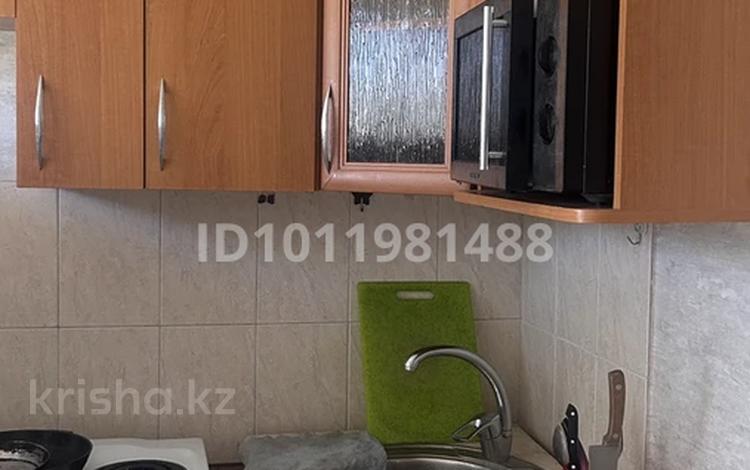 1-бөлмелі пәтер · 32 м² · 3/5 қабат, Бурова 15, бағасы: 13.9 млн ₸ в Усть-Каменогорске, Ульбинский — фото 2