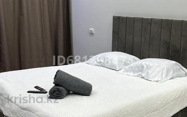 1-комнатная квартира · 40 м² · 1/5 этаж, Мухита — Мира за 12 000 ₸ в Уральске — фото 2