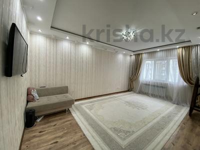 3-бөлмелі пәтер · 85 м² · 10/10 қабат, Б. Момышулы 13/1-3, 13а, 15, 15а, бағасы: 32 млн ₸ в Астане, Алматы р-н