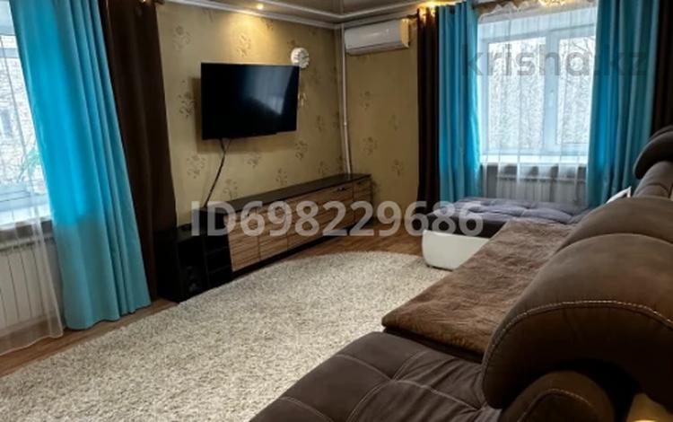 3-комнатная квартира · 61 м² · 4/5 этаж, мкр Михайловка , Кривогуза (Аманжолова) 21 за 215 000 ₸ в Караганде, Казыбек би р-н — фото 14