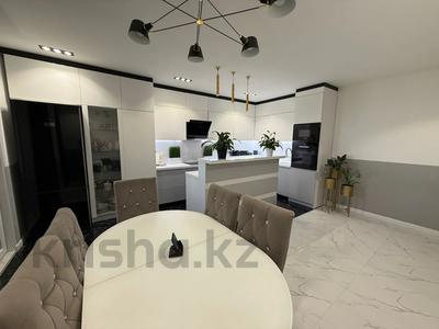 5-комнатная квартира · 170 м² · 7/9 этаж, Аскарова Асанбая 21 за 140 млн ₸ в Алматы, Наурызбайский р-н