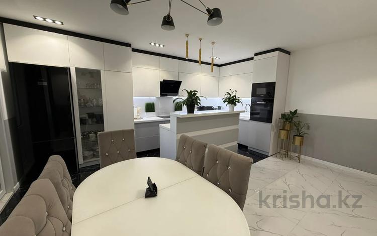 5-комнатная квартира · 170 м² · 7/9 этаж, Аскарова Асанбая 21 за 140 млн ₸ в Алматы, Наурызбайский р-н — фото 17