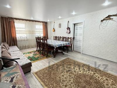 Отдельный дом · 23 комнаты · 730.5 м² · 10 сот., Байсеитова 108 за 87 млн 〒 в Астане, Сарыарка р-н