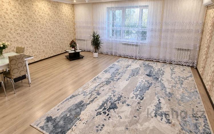 3-комнатная квартира · 103.9 м² · 5/5 этаж, Циолковского 2/20 — Мкр. Северо-Восток, тд Аяжан за 34 млн ₸ в Уральске — фото 2